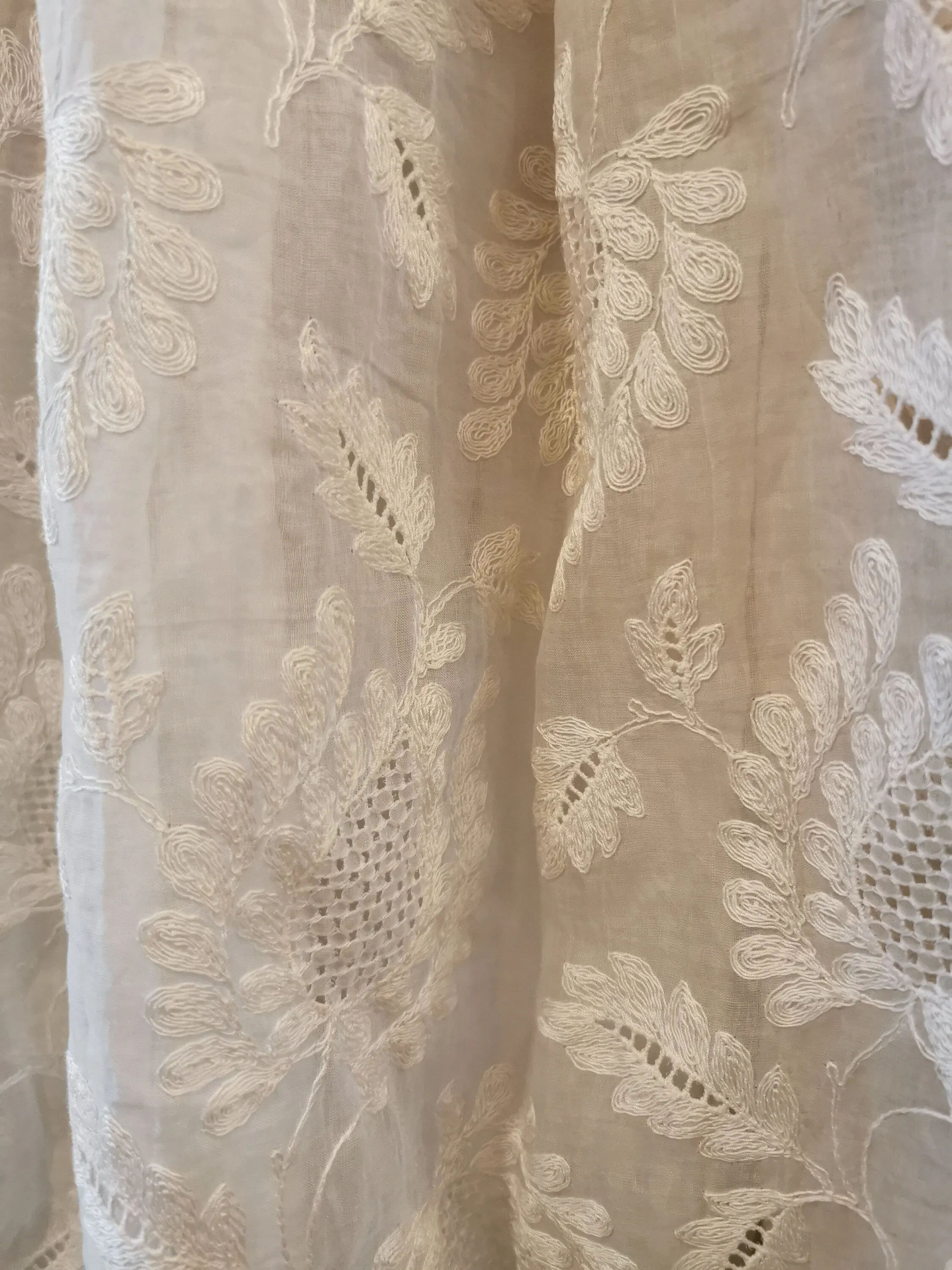 1930s Gorgeous organza lace bridal gown