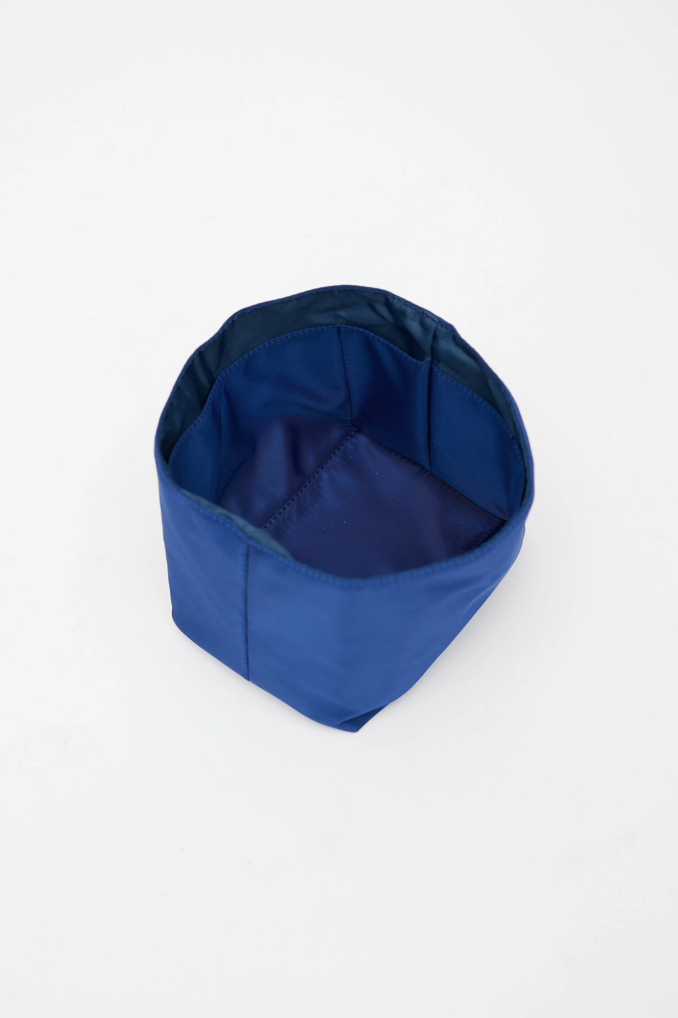 2022 Bleu Saphir Picotin Lock 18 Bag