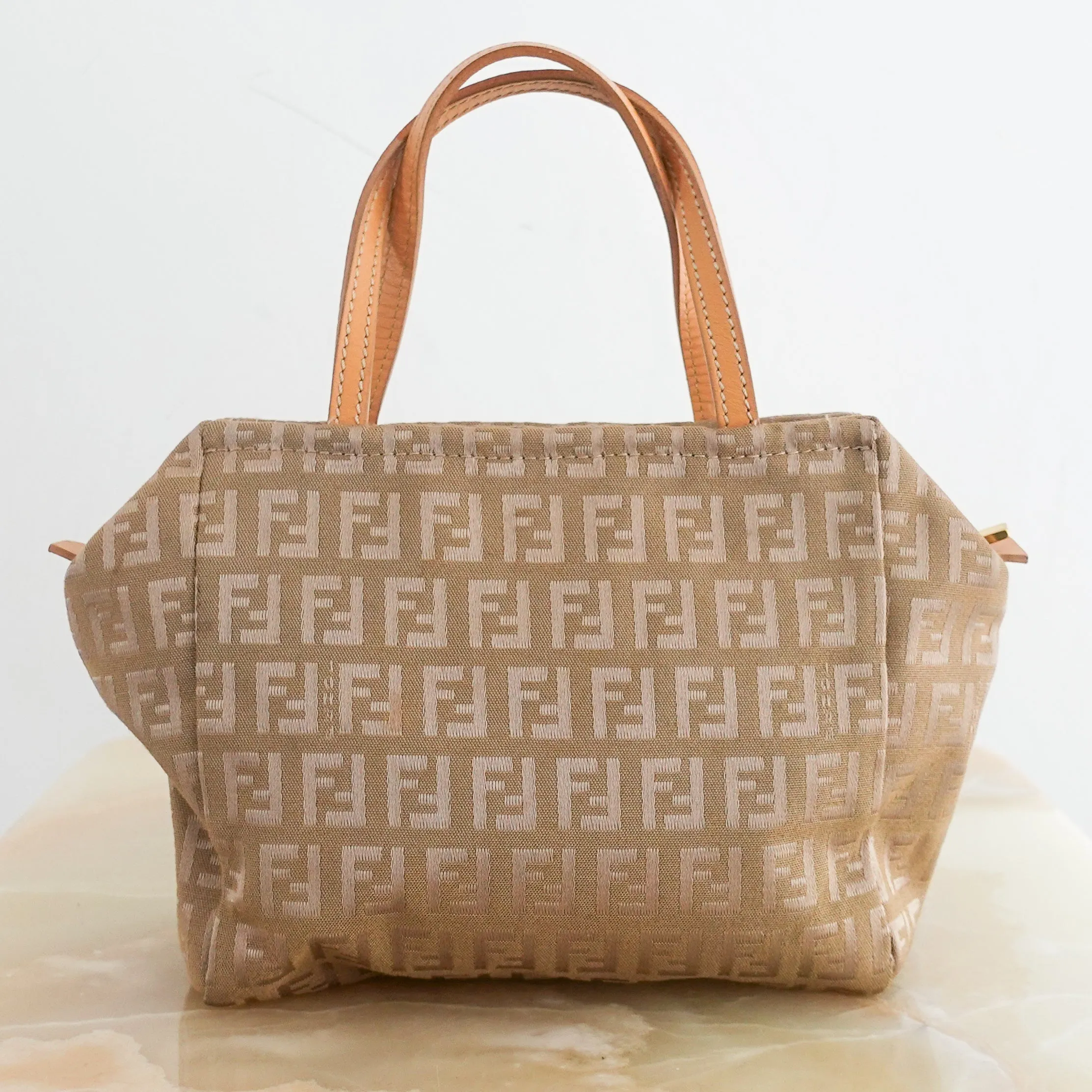 Beige tote bag