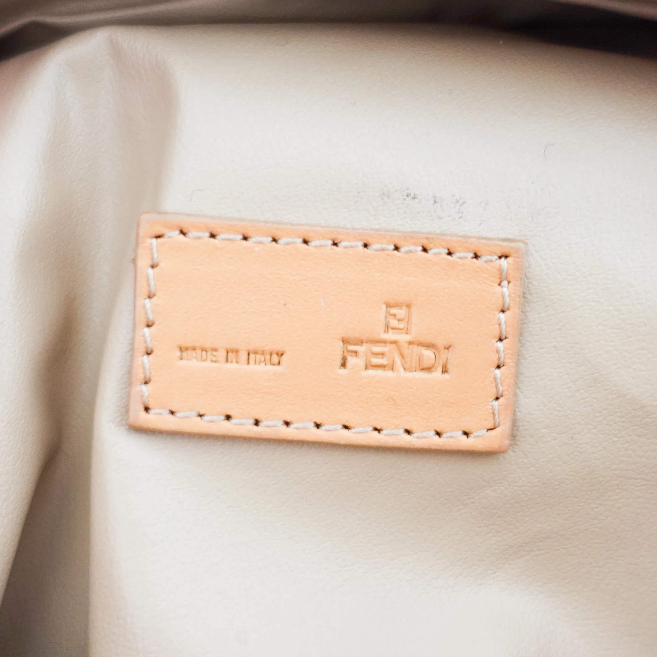 Beige tote bag