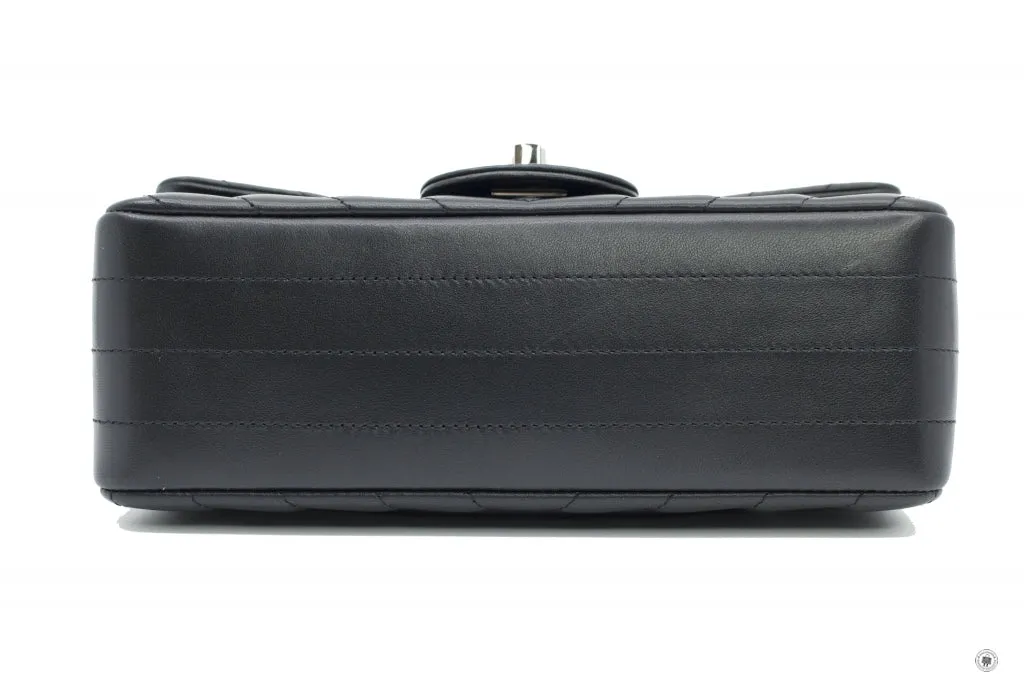 Chanel A69900 Y60594 CC Chervon  Black   94305 Lambskin 20CM Shoulder Bags Shw