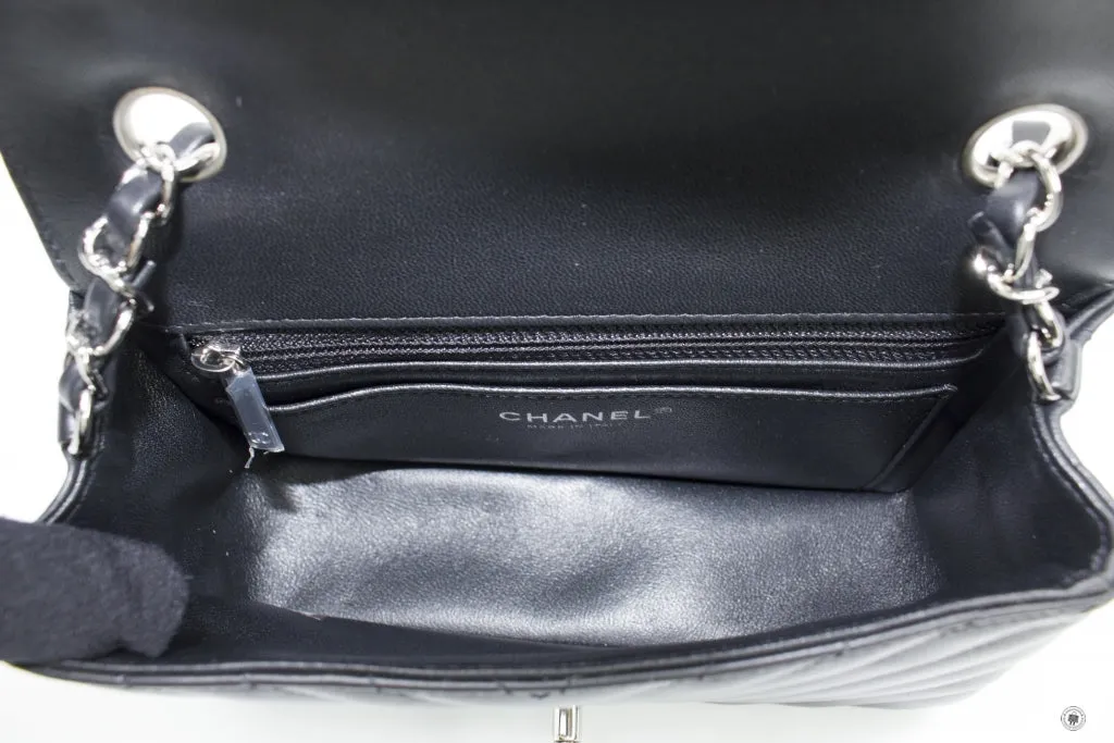 Chanel A69900 Y60594 CC Chervon  Black   94305 Lambskin 20CM Shoulder Bags Shw