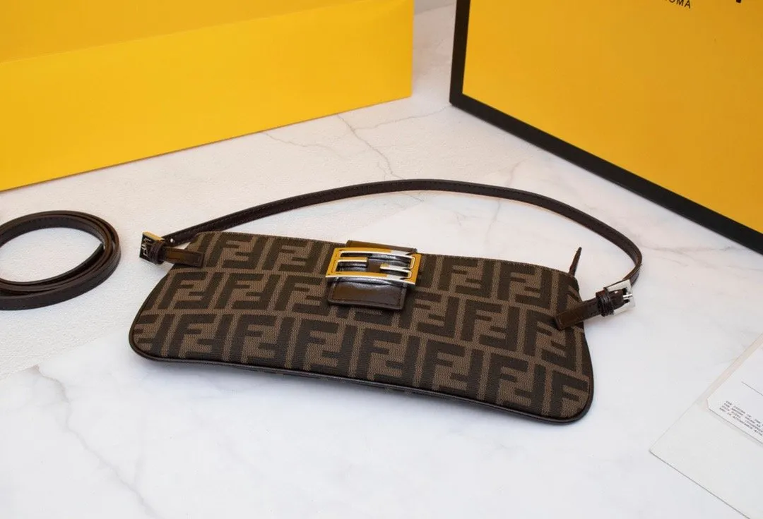EN   Designer bags by Fendi 021