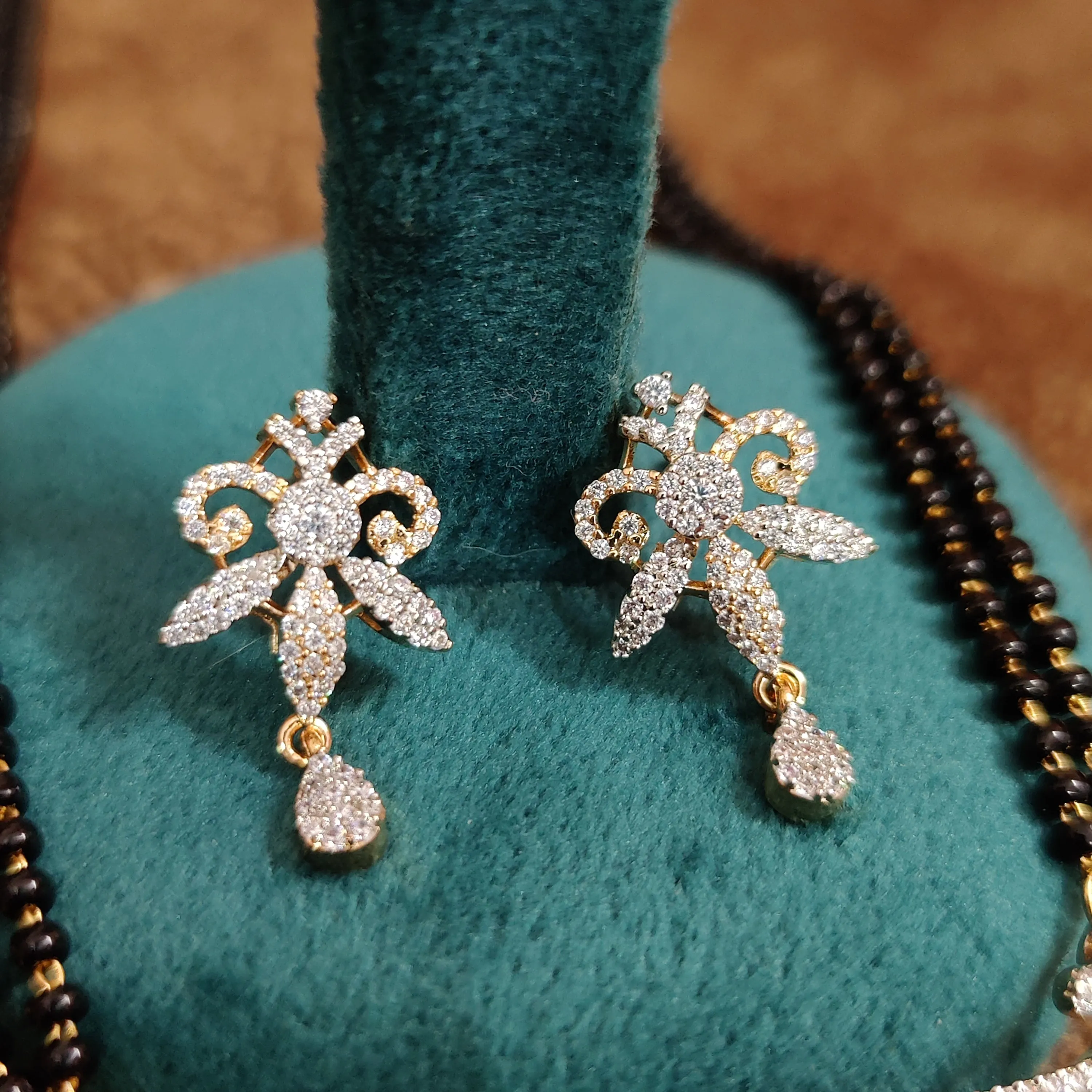 GOLD PLATED DIAMOND LOOK GORGEOUS MANGALSUTRA