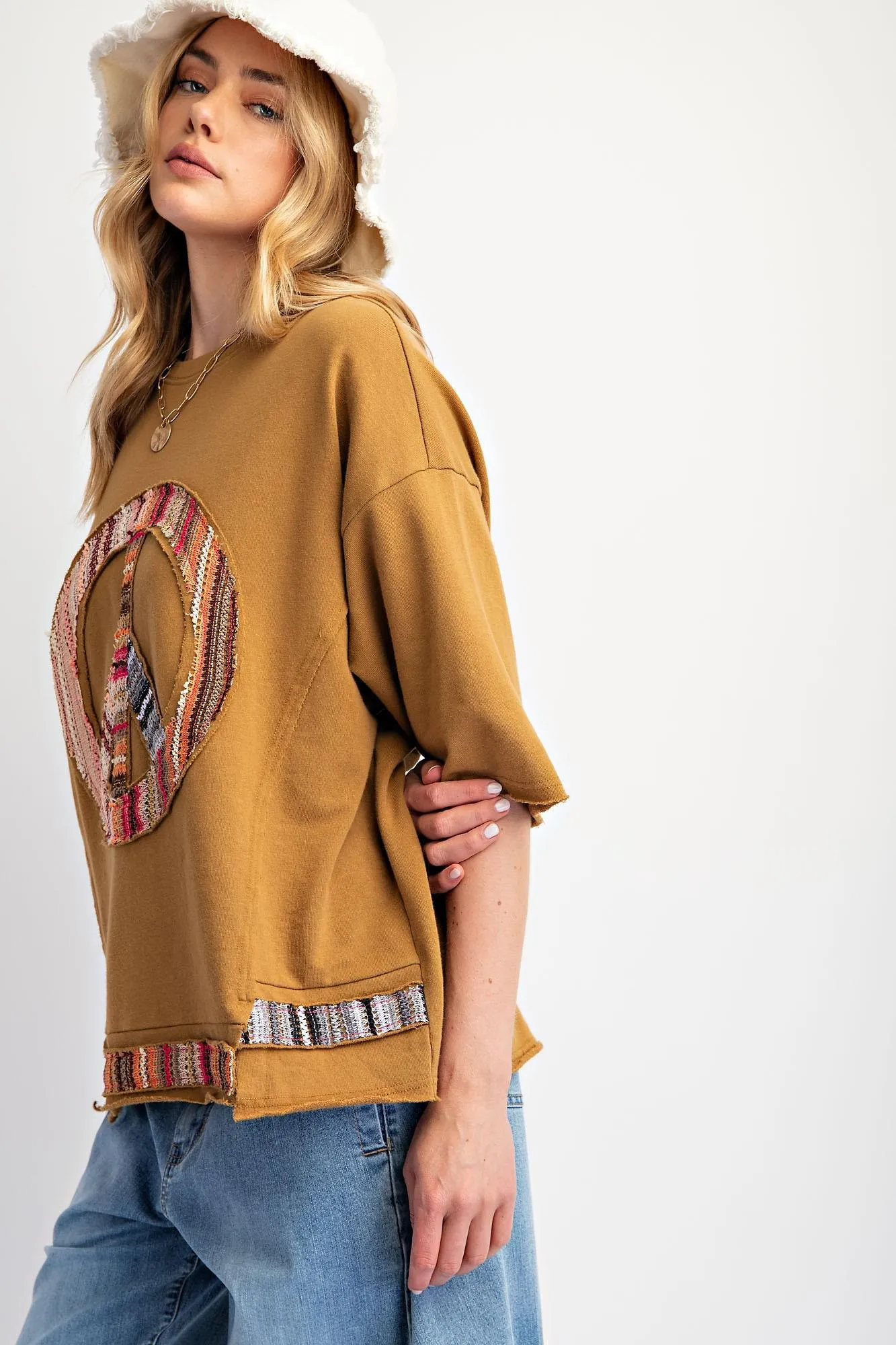 Golden Kiwi Peace Top