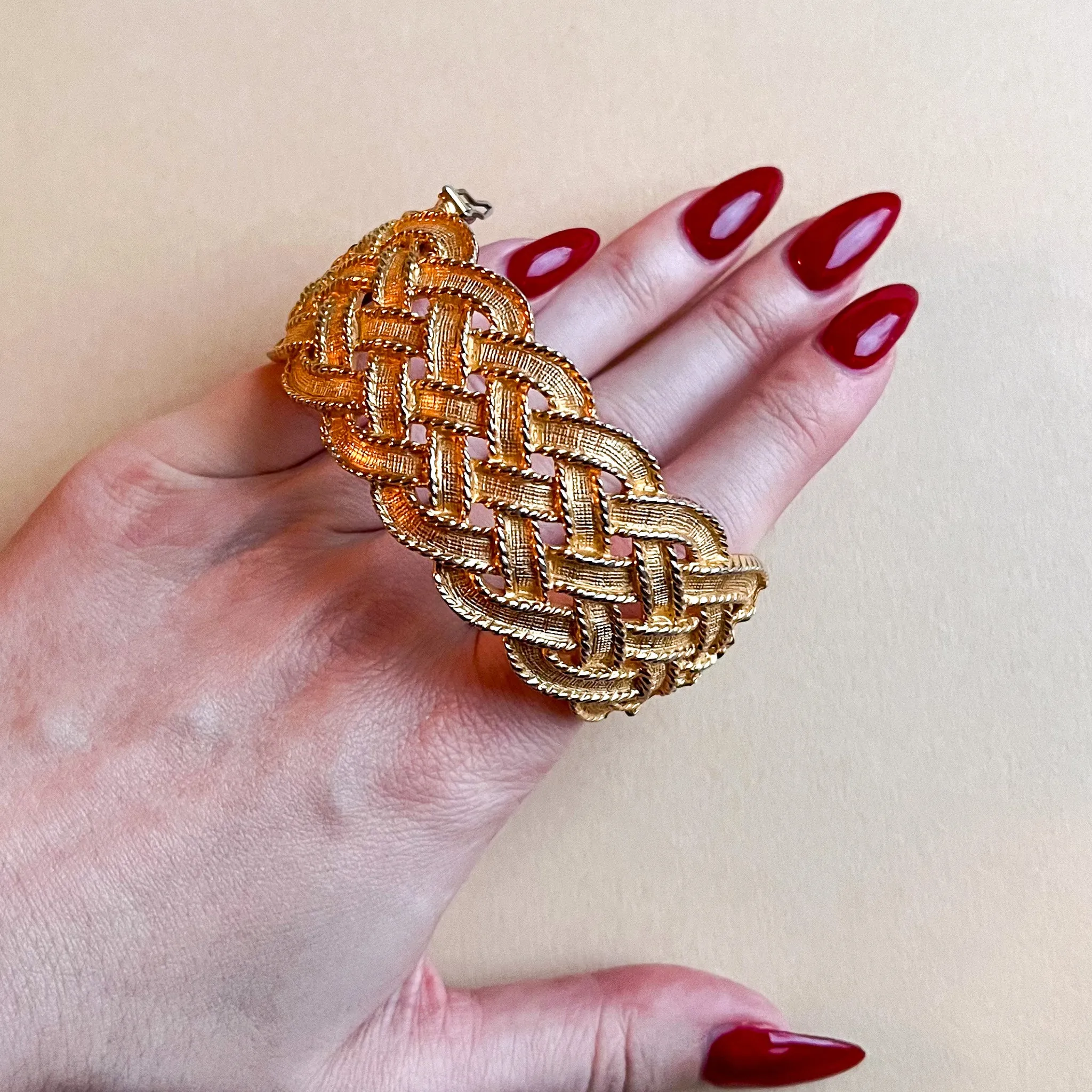 Gorgeous 1970s Golden Woven Cuff