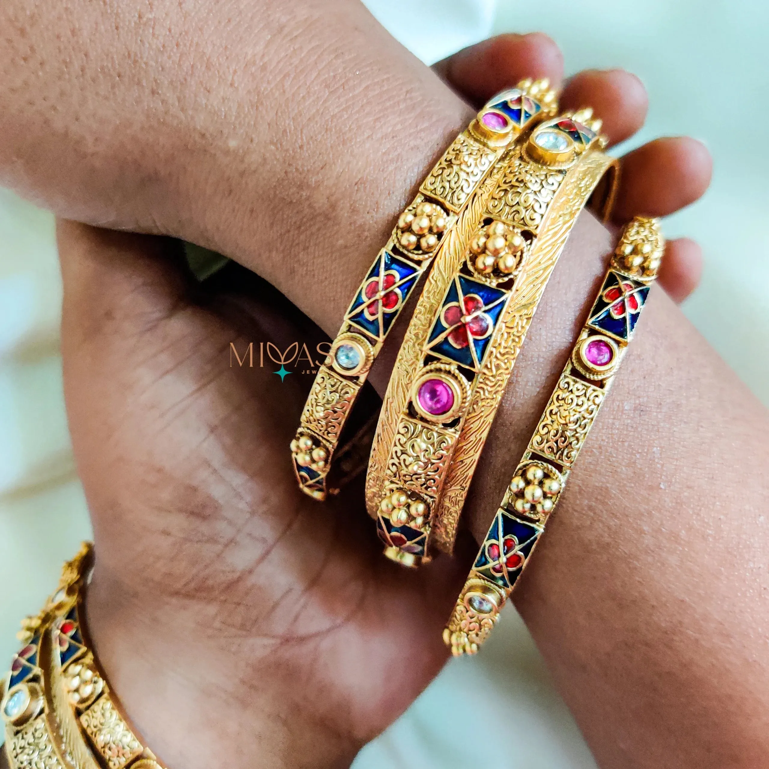 Gorgeous Antique Finish Bangles - Set of 6