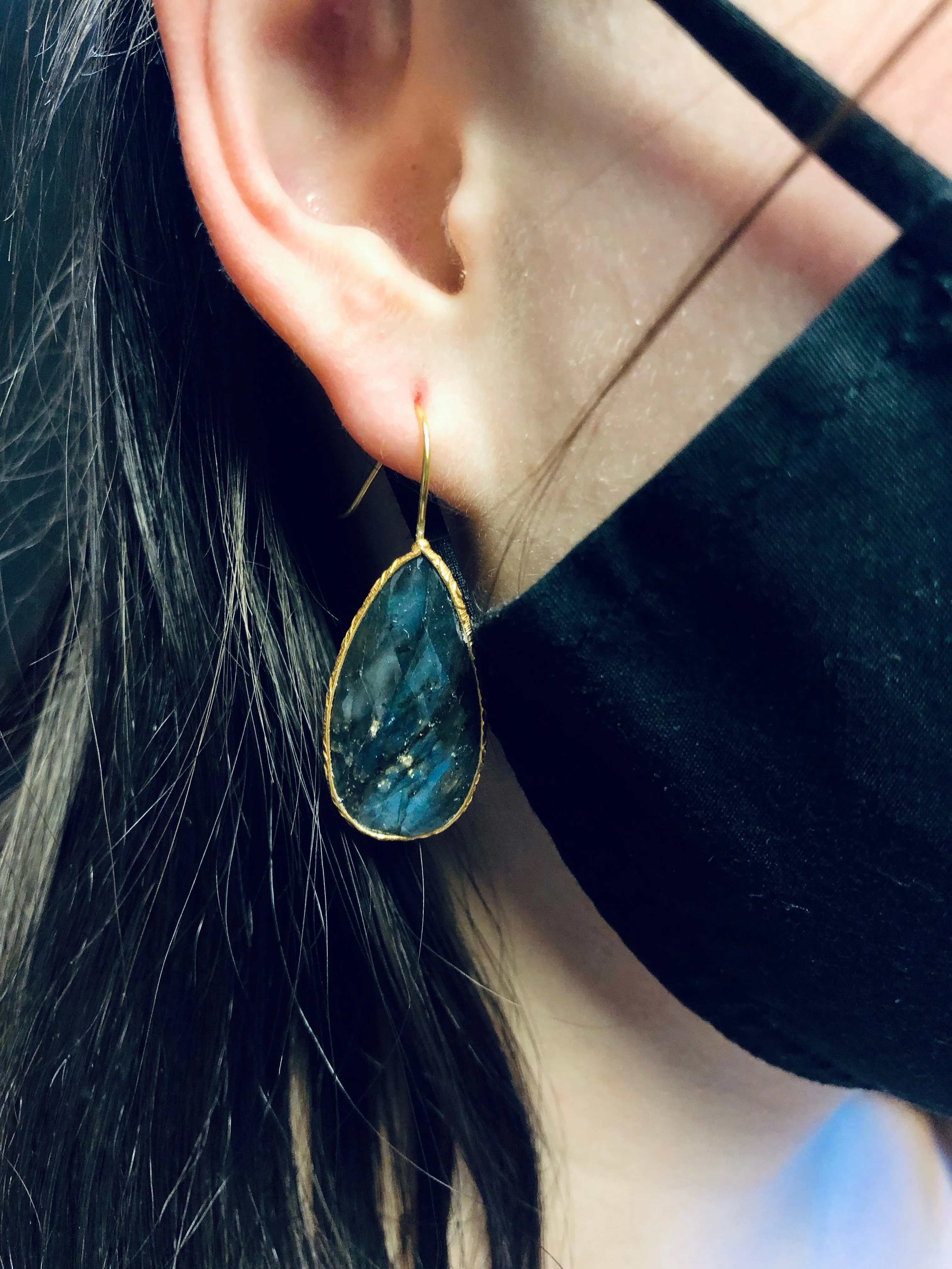 Gorgeous Drop Earrings Labradorite & Gold