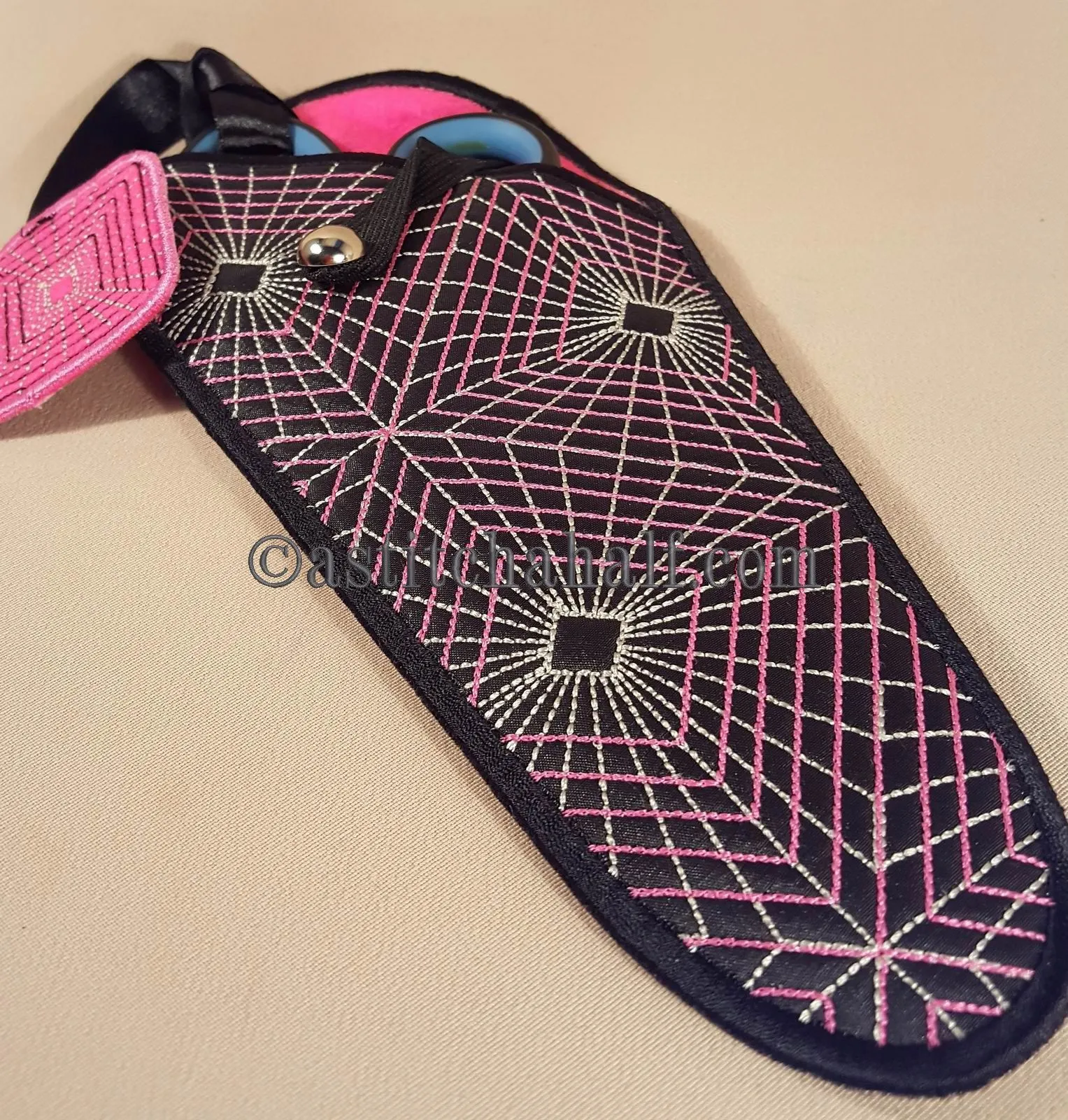 Gorgeous Geometric Scissor Cases with Fob