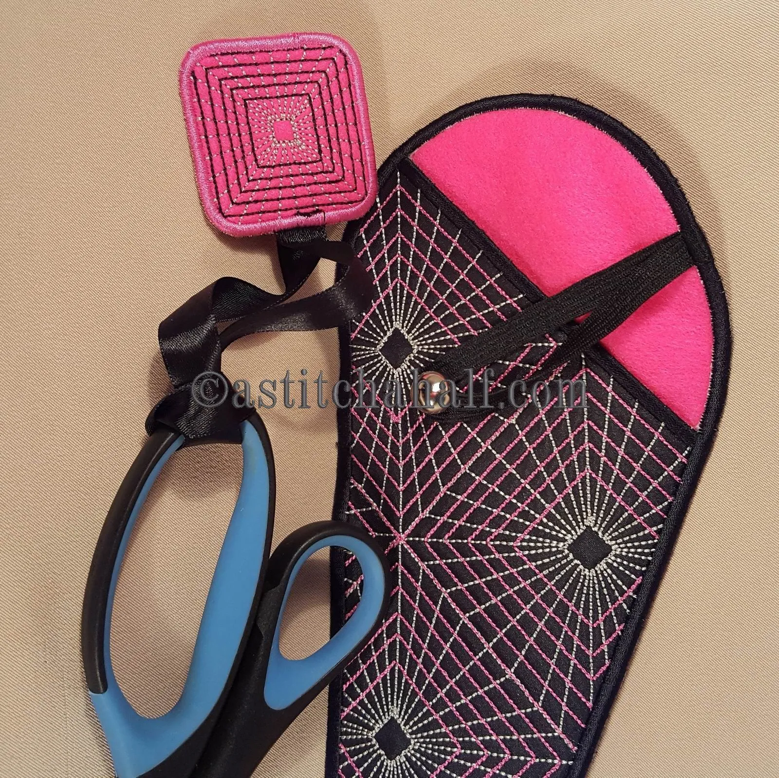 Gorgeous Geometric Scissor Cases with Fob