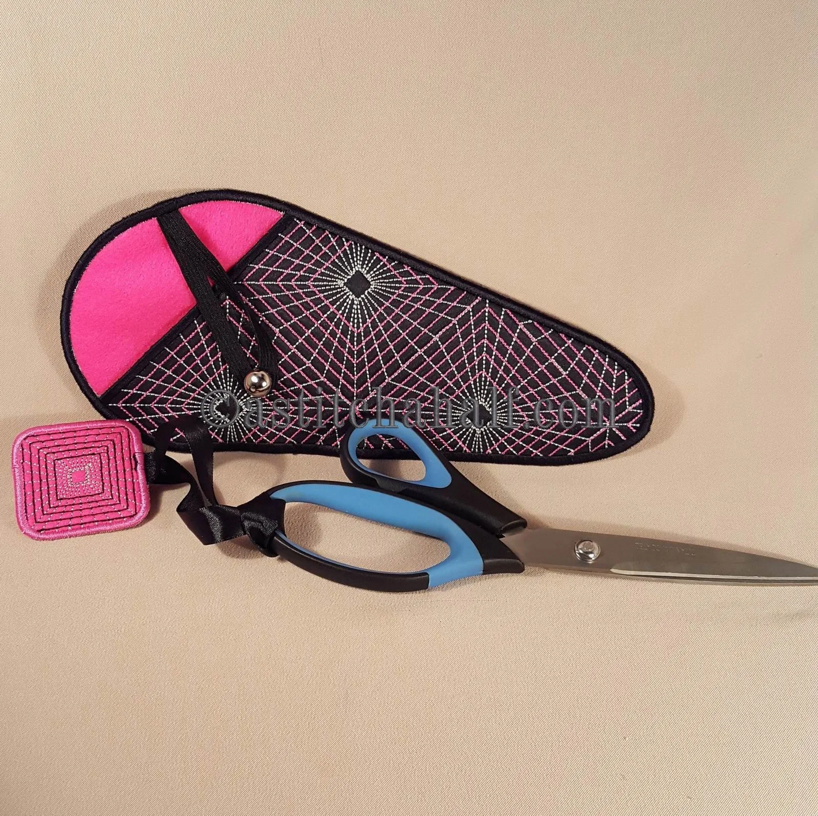 Gorgeous Geometric Scissor Cases with Fob