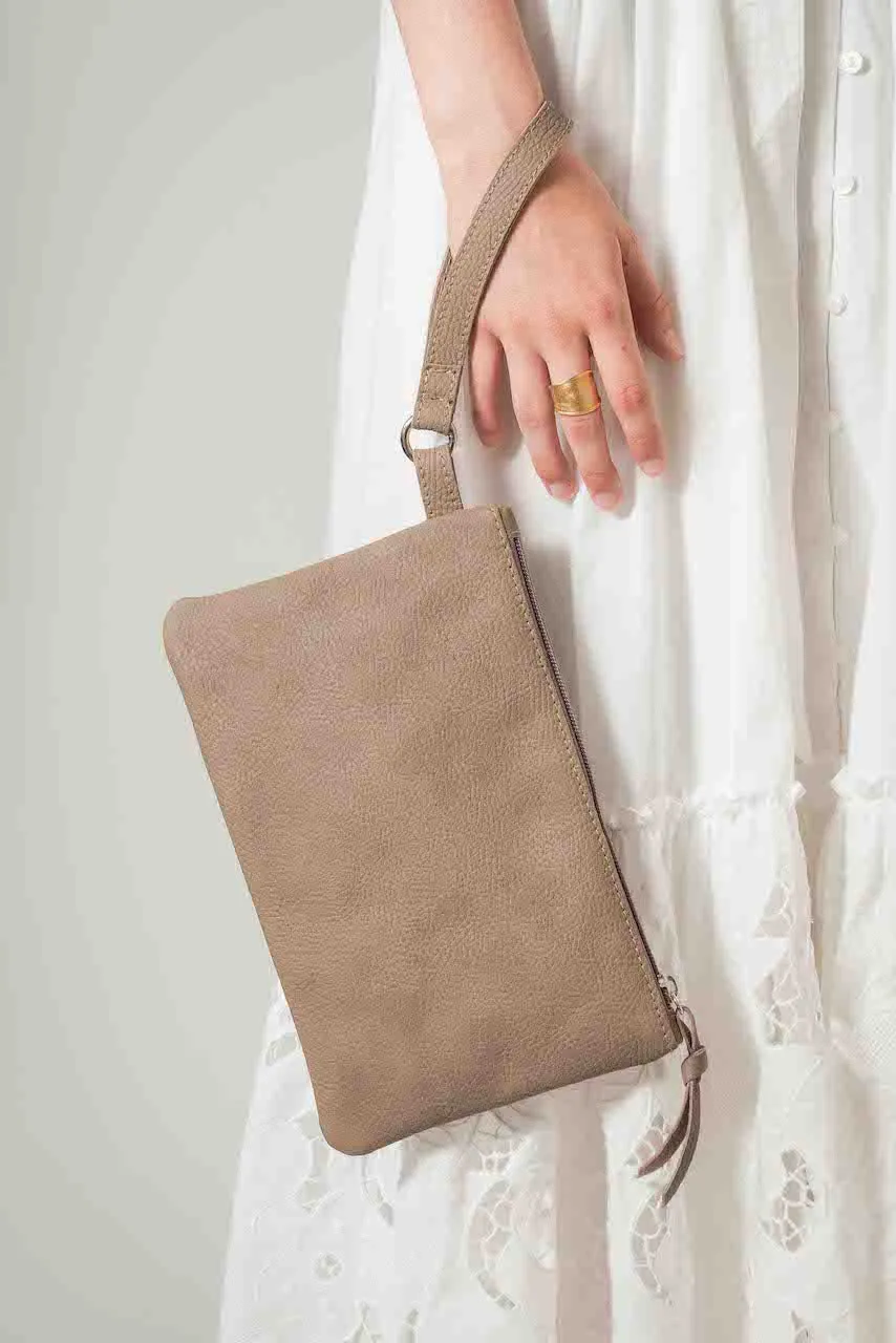 Harpers Italian Leather Pochette in Taupe