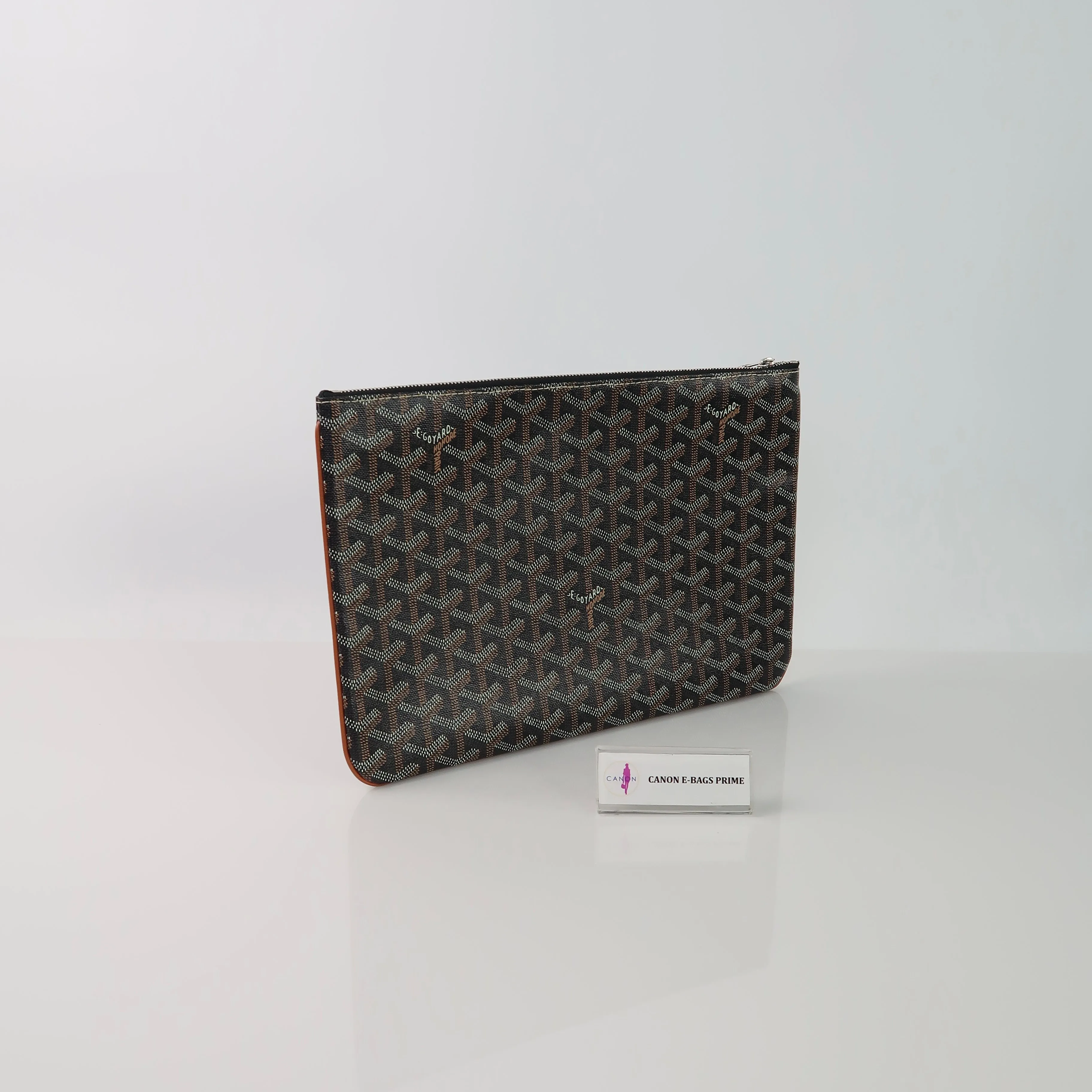 Senat Pouch