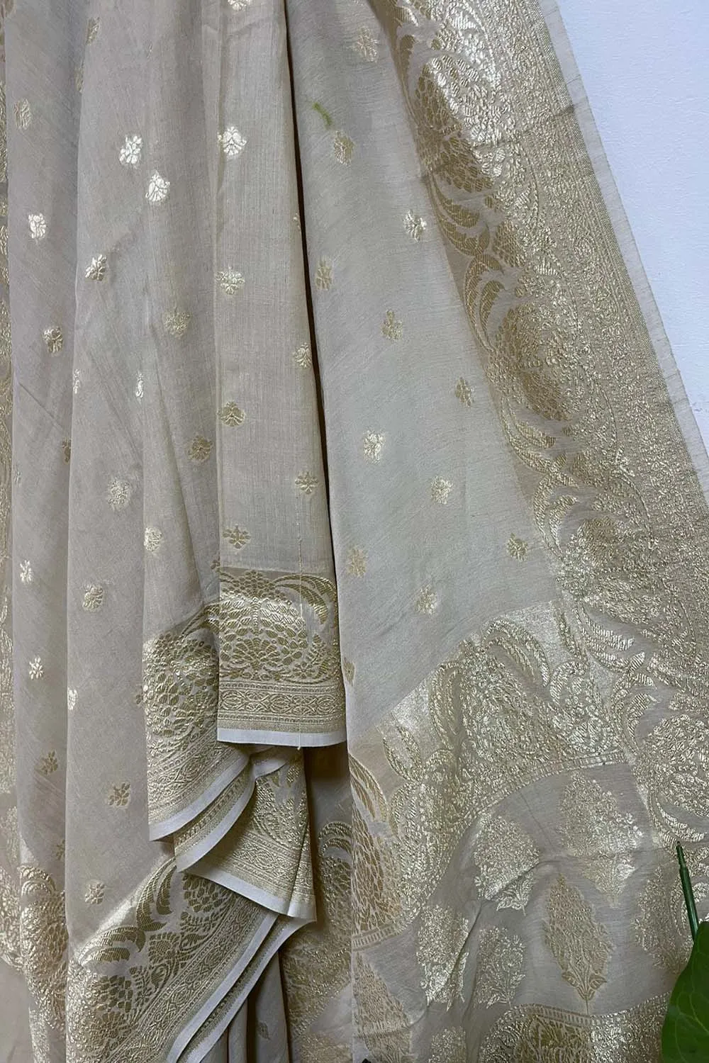 Stunning Dyeable Banarasi Handloom Pure Moonga Silk Dupatta