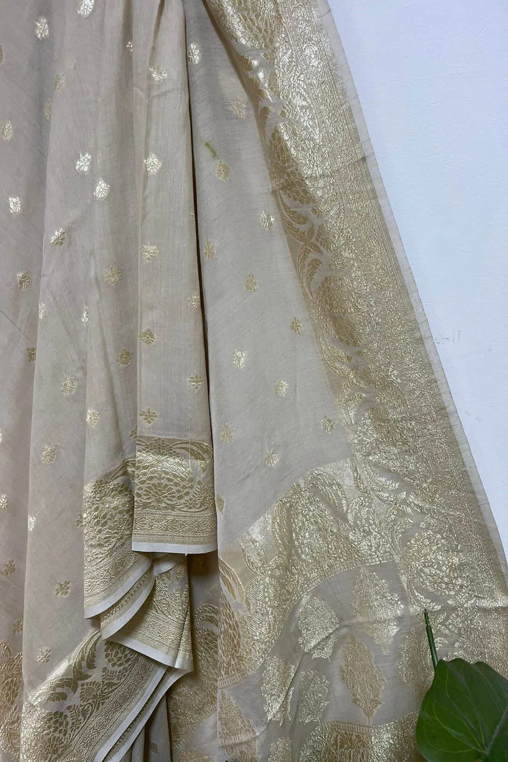 Stunning Dyeable Banarasi Handloom Pure Moonga Silk Dupatta