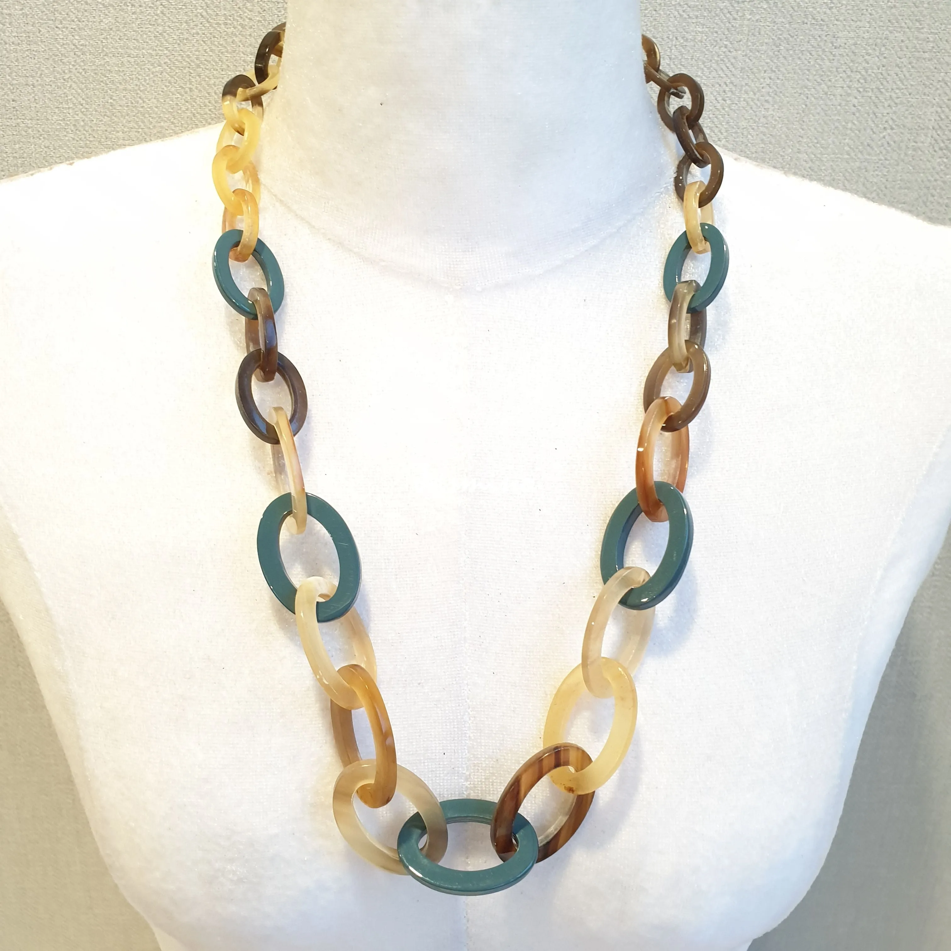 Stunning Horn Necklace J17590, Handmade Buffalo Horn from Vietnam