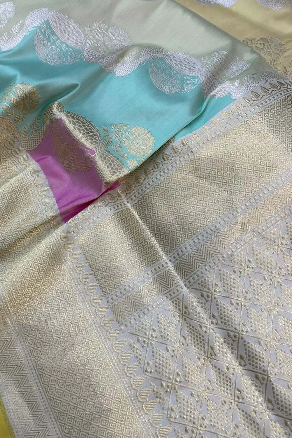Stunning Multicolor Banarasi Rangkat Handloom Pure Katan Silk Saree