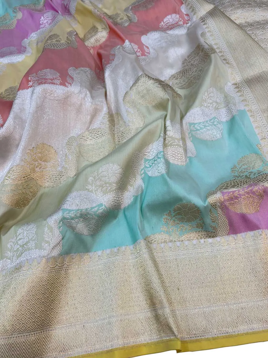Stunning Multicolor Banarasi Rangkat Handloom Pure Katan Silk Saree