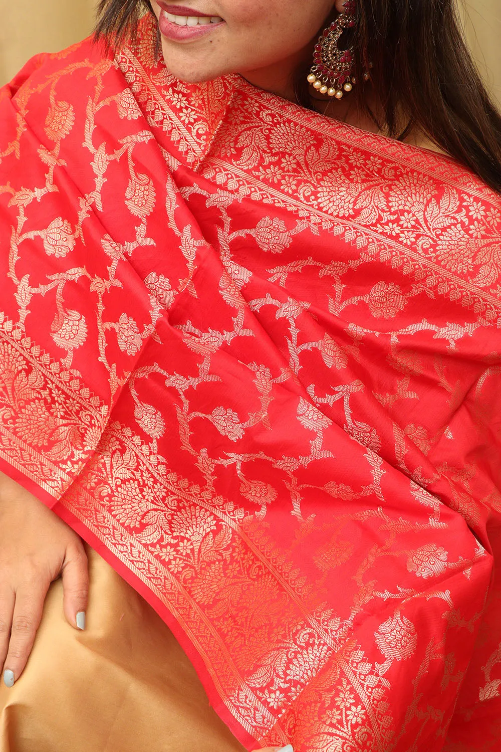 Stunning Red Banarasi Silk Dupatta - Versatile Elegance