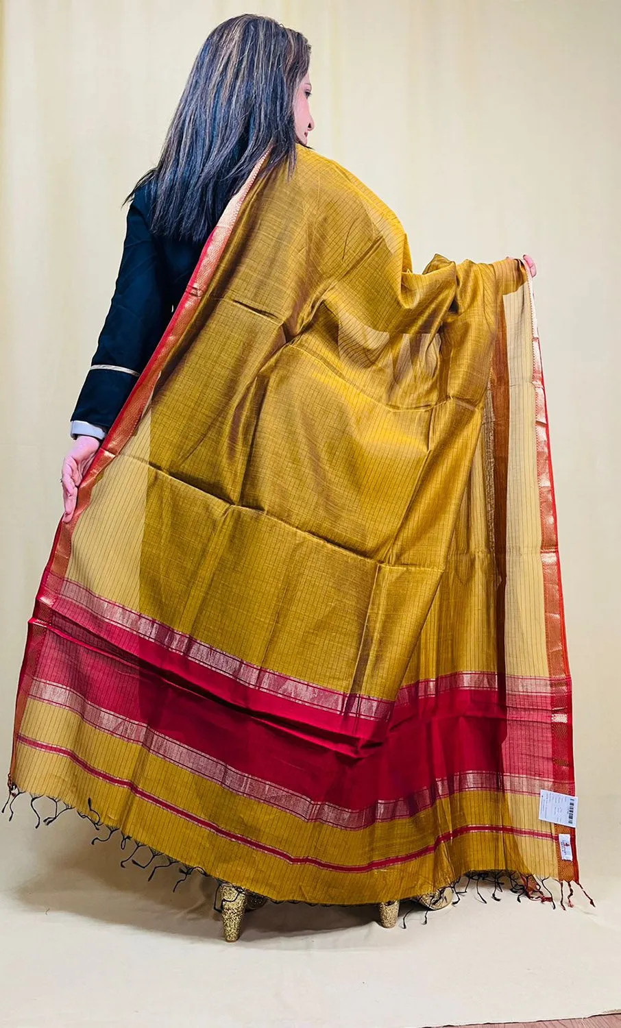 Stunning Yellow Maheshwari Silk Cotton Dupatta - Handloom Crafted