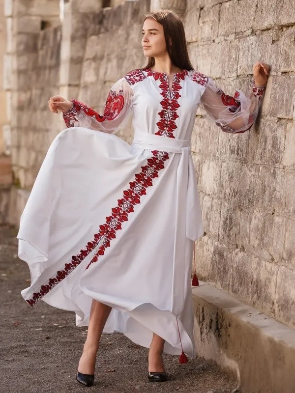 Wedding dress with embroidery